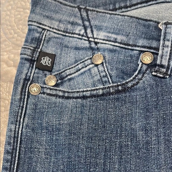 Rock & Republic Blue Jeans with Signature R Design - Picture 7 of 10